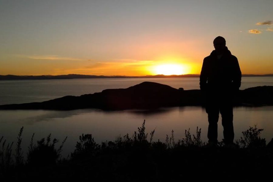 Hike Isla del Sol in Lake Titicaca (ATOT03)
